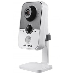 IP-камера Hikvision DS-2CD2422F-IW