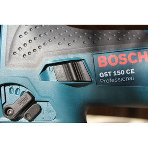 Электролобзик Bosch GST 150 CE Professional (0601512003)