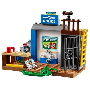 Конструктор Lego Juniors Погоня горной полиции 10751
