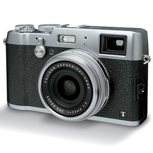Фотоаппарат FujiFilm FinePix X100T Silver + чехол коричневый (5902596315665)